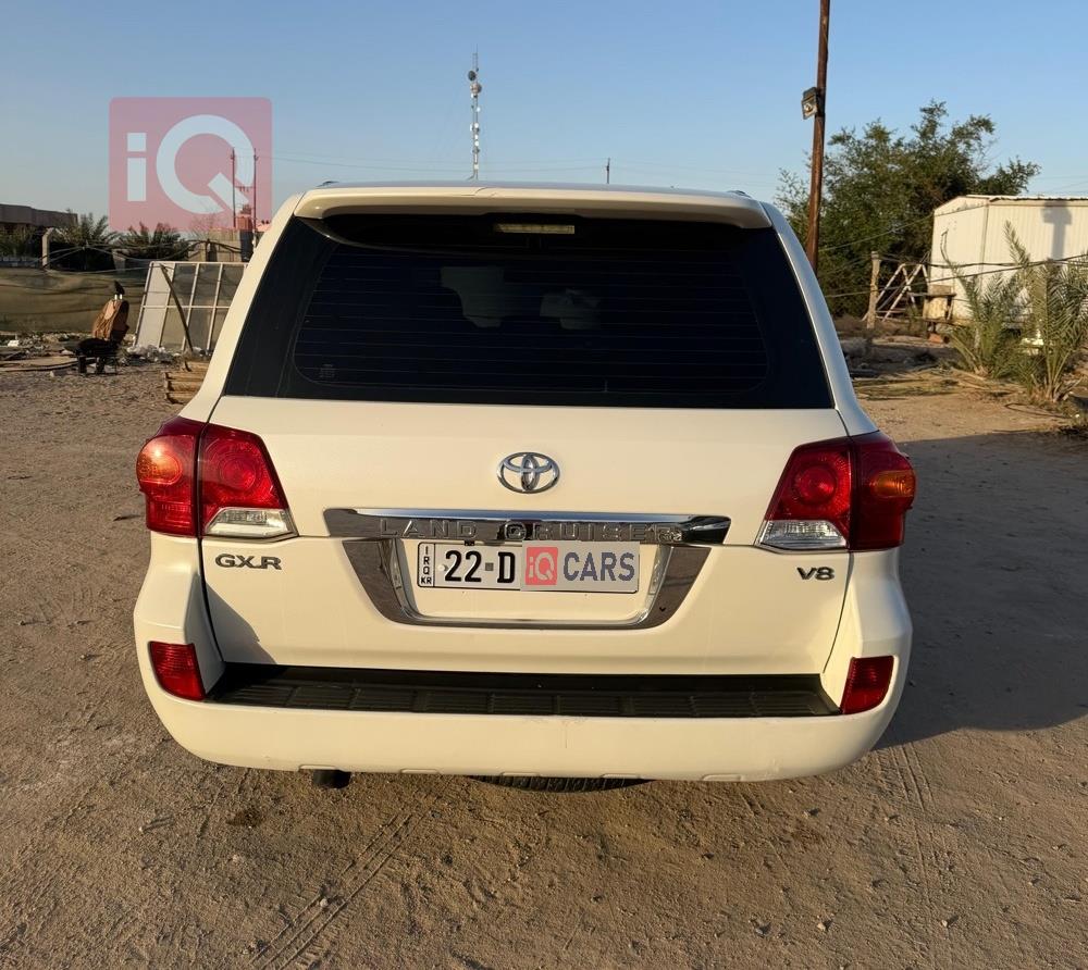 تويوتا لاندكروزر